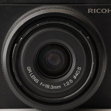 画像をギャラリービューアに読み込む, リコー Ricoh GXR / GR Lens A12 28mm f/2.5 18.3mm F2.5
