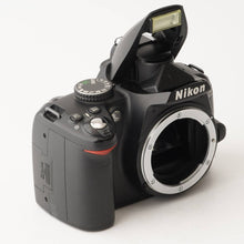 Load image into Gallery viewer, Nikon D3000 / AF-S DX NIKKOR 18-55mm f/3.5-5.6G VR
