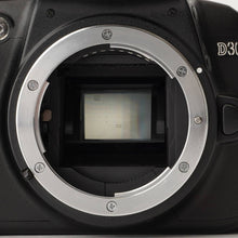 Load image into Gallery viewer, Nikon D3000 / AF-S DX NIKKOR 18-55mm f/3.5-5.6G VR
