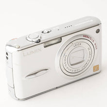 Load image into Gallery viewer, Panasonic LUMIX DMC-FX01 Silky Silver
