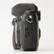 Load image into Gallery viewer, Nikon F100 Body SLR Film Camera
