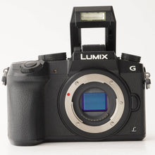 Load image into Gallery viewer, Panasonic LUMIX DMC-G7 / G VARIO 45-200mm f/4-5.6 MEGA O.I.S.

