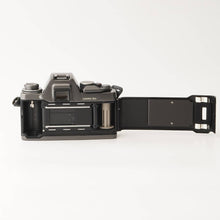 Load image into Gallery viewer, Contax S2b Body SLR Film Camera
