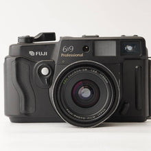 Load image into Gallery viewer, Fuji GSW690 III Professional / EBC FUJINON-SW 65mm f/5.6
