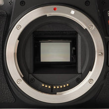 Load image into Gallery viewer, Canon EOS Kiss X8i / EF-S 18-55mm f/3.5-5.6 IS STM
