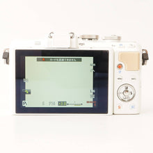 画像をギャラリービューアに読み込む, オリンパス Olympus PEN Lite E-PL7 ホワイト / M.Zuiko Digital 14-42mm F3.5-5.6 / Electro Flash FL-LM1
