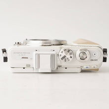 画像をギャラリービューアに読み込む, オリンパス Olympus PEN Lite E-PL7 ホワイト / M.Zuiko Digital 14-42mm F3.5-5.6 / Electro Flash FL-LM1
