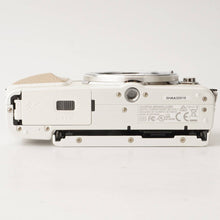 画像をギャラリービューアに読み込む, オリンパス Olympus PEN Lite E-PL7 ホワイト / M.Zuiko Digital 14-42mm F3.5-5.6 / Electro Flash FL-LM1
