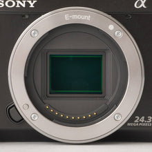 Load image into Gallery viewer, Sony α alpha NEX-7 / SONY E 18-55mm F3.5-5.6 OSS
