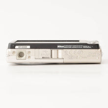 Load image into Gallery viewer, Nikon COOLPIX S230 Solid Silver
