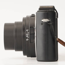 Load image into Gallery viewer, Leica D-LUX5 Digital Camera
