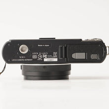 Load image into Gallery viewer, Leica D-LUX5 Digital Camera
