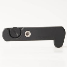 Load image into Gallery viewer, Leica Handgrip 18715 for D-LUX5
