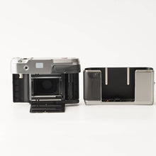 Load image into Gallery viewer, Contax T / Carl Zeiss Sonnar T* 38mm f/2.8
