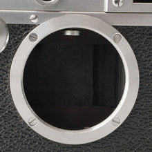 Load image into Gallery viewer, Canon IV Sb Rangefinder Camera

