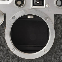 Load image into Gallery viewer, Leica IIIc 35mm Rangefinder Camera
