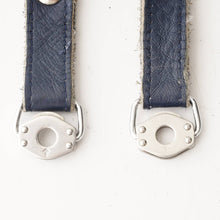Load image into Gallery viewer, Pentax 67 Strap
