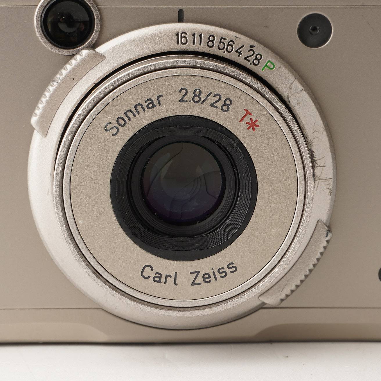 フィルムカメラ CONTAX Tix Carl Zeiss sonnar T* 28mmF2.8 コンタックス Contax T ix / Carl Zeiss Sonnar T* 28mm F2.8 APS