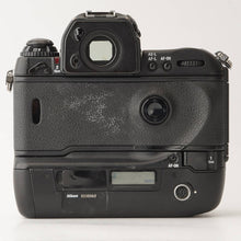 Load image into Gallery viewer, Nikon F5 Body 35mm SLR Film Camera
