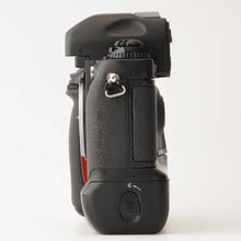 Load image into Gallery viewer, Nikon F5 Body 35mm SLR Film Camera
