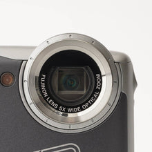 Load image into Gallery viewer, Fujifilm FinePix XP140 Dark Silver 5x Wide Optical Zoom
