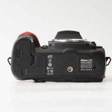 Load image into Gallery viewer, Nikon D300 / AF-S NIKKOR 24-120mm f/3.5-5.6G ED VR
