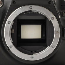 Load image into Gallery viewer, Nikon D5100 / AF-S DX NIKKOR 18-55mm F3.5-5.6 G VR
