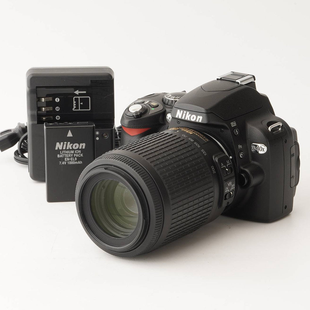 Nikon D40X デジタル一眼レフカメラ NIKKOR 55-200mm ニコン Nikon D40x / Nikon DX AF-S NIKKOR 55-200mm F4-5.6 G ED VR