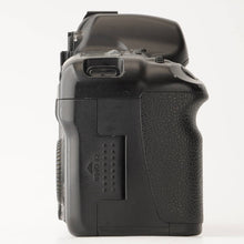 Load image into Gallery viewer, Canon EOS 5D Body

