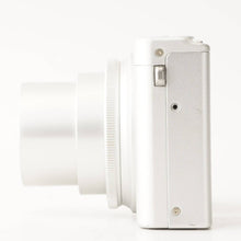 Load image into Gallery viewer, Fujifilm XQ1
