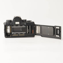 画像をギャラリービューアに読み込む, コンタックス Contax Aria ボディ 35mm 一眼レフ フィルムカメラ
