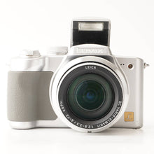 Load image into Gallery viewer, Panasonic LUMIX DMC-FZ5 Silver 12x Optical Zoom
