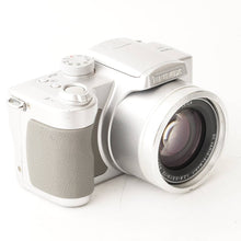 Load image into Gallery viewer, Panasonic LUMIX DMC-FZ5 Silver 12x Optical Zoom
