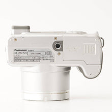 Load image into Gallery viewer, Panasonic LUMIX DMC-FZ5 Silver 12x Optical Zoom

