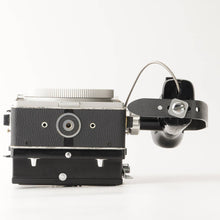 Load image into Gallery viewer, Mamiya Universal Press  / MAMIYA-SEKOR 100mm f/3.5 / Focusing Screen Holder Pint Glass
