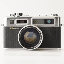 Load image into Gallery viewer, Yashica Electro 35 / Yashinon-DX 45mm f/1.7
