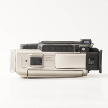Load image into Gallery viewer, Sony HANDYCAM DCR-TRV10 Carl Zeiss Vario-Sonnar 40x Digital Zoom
