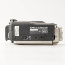 Load image into Gallery viewer, Sony HANDYCAM DCR-TRV10 Carl Zeiss Vario-Sonnar 40x Digital Zoom
