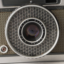 Load image into Gallery viewer, Olympus PEN EE / D.Zuiko 30mm f/2.8
