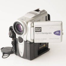 Load image into Gallery viewer, Sony HANDYCAM DCR-PC101
