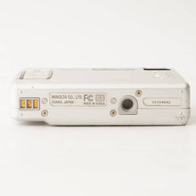 Load image into Gallery viewer, Minolta DiMAGE Xt
