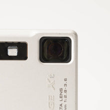 Load image into Gallery viewer, Minolta DiMAGE Xt
