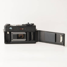 Load image into Gallery viewer, Yashica Electro 35 GTN / Color-Yashinon DX 45mm f/1.7
