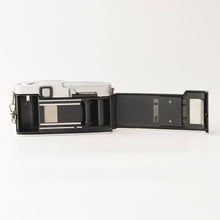 画像をギャラリービューアに読み込む, オリンパス Olympus PEN F / F.Zuiko Auto-S 38mm F1.8 ハーフサイズカメラ

