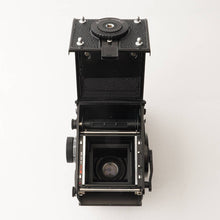 Load image into Gallery viewer, Yashica Mat-124 G / Yashinon 80mm f/3.5
