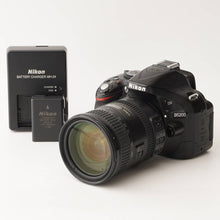 Load image into Gallery viewer, Nikon D5200 / AF-S NIKKOR 18-200mm f/3.5-5.6 G II ED DX VR
