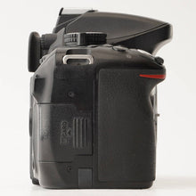 Load image into Gallery viewer, Nikon D5200 / AF-S NIKKOR 18-200mm f/3.5-5.6 G II ED DX VR
