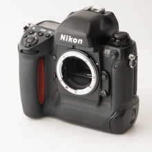 画像をギャラリービューアに読み込む, ニコン Nikon F5 ボディ 35mm 一眼レフ フィルムカメラ
