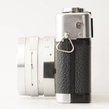 Load image into Gallery viewer, Yashica ELECTRO 35 GL / COLOR-YASHINON DX 40mm f/1.7
