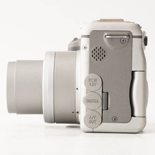 Load image into Gallery viewer, Canon PowerShot G3 PC1032 Compact Digital Camera

